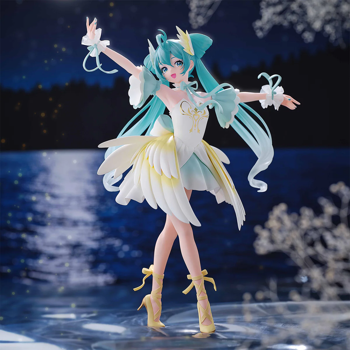 Hatsune Miku - Hatsune Miku BANPRESTO Evolve Prize Figure (Swan Lake Classical Tuning Ver.) - Image 3